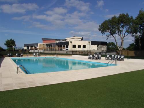 Brit Hotel Golfhotel Saint Samson image 1