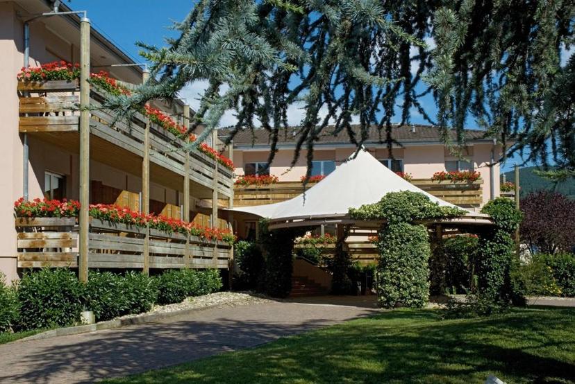 Hôtel les Remparts image 1