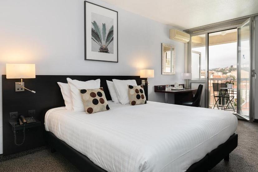 Best Western Hotel Mediterranee Menton image 2